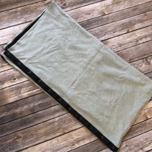 Lululemon Vinyasa scarf